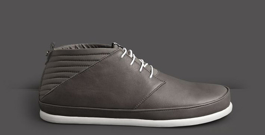 Мода: кеды скрестили с классикой