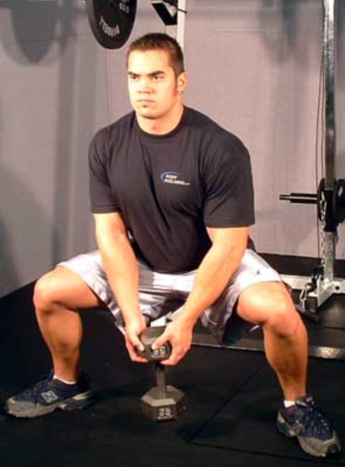 ТОП-5 упражнений с домашней гантелью