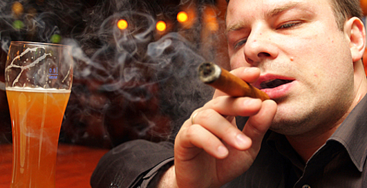 Почему «совы» курят чаще «жаворонков»