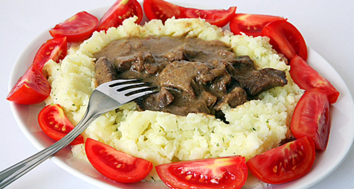 Ели ж люди: попробуй Бефстроганов