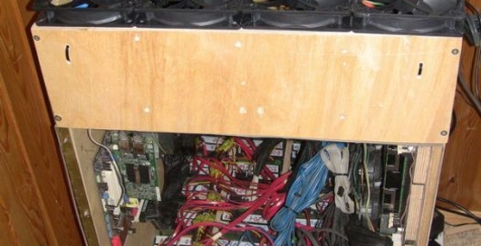 Сделай сам: ящик на 90 терабайт