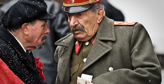 7 ноября: коктейль October Revolution