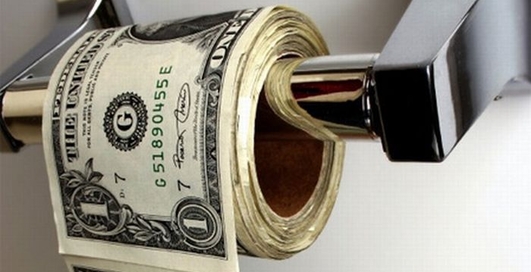 Игрушка дня: правильная туалетная бумага