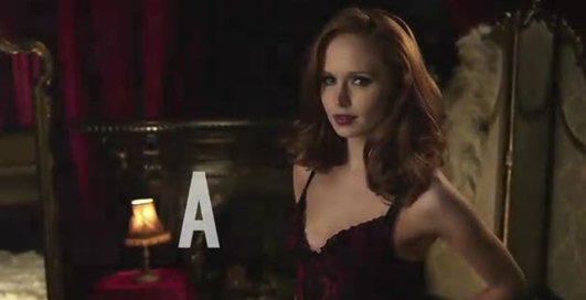 Играем на женщине: из красавиц сделали ноты