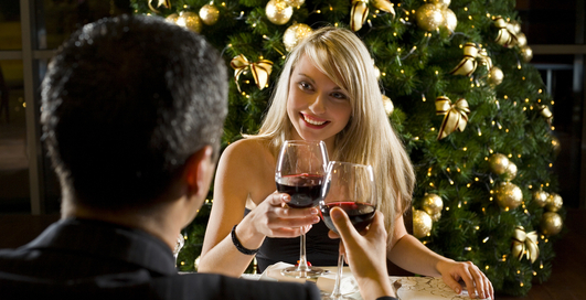 После курантов: как пить водку, вино и коньяк