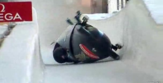 Чудеса на виражах: бобслей вверх ногами