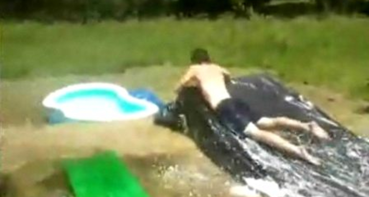 Убойный прыжок в бассейн