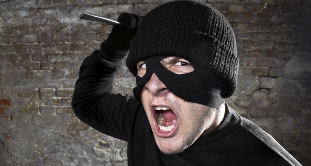 Похитители бриллиантов получили по мозгам