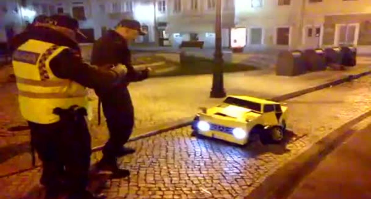 Костюм Трансформера: напугай полицию!