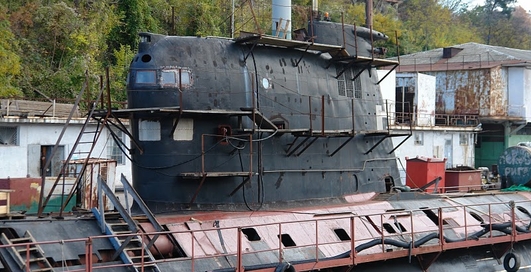 Украинская подлодка начинает воевать