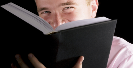 Веселое чтиво: что почитать 1 апреля