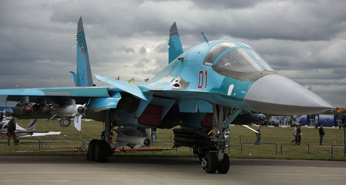 Россия полетела на новых Су-34