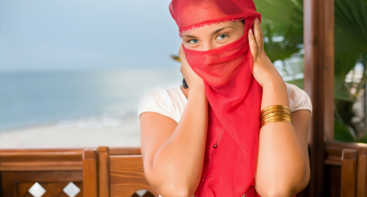 Открой личико: Франция запретила паранджу