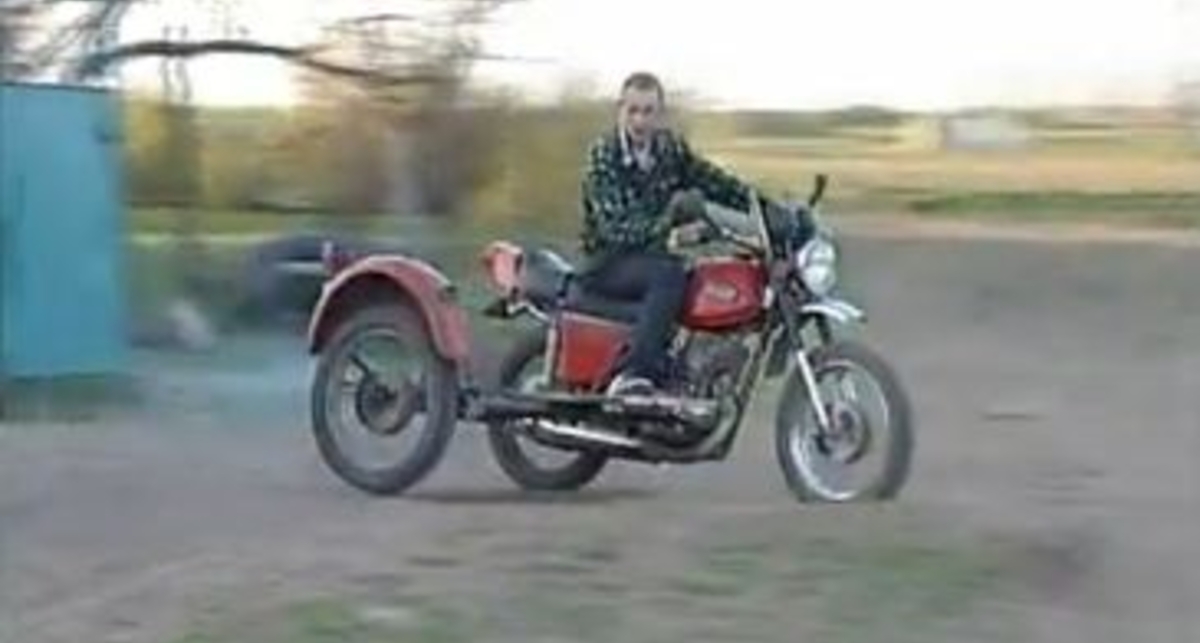 По-мужски: мотокросс в деревне