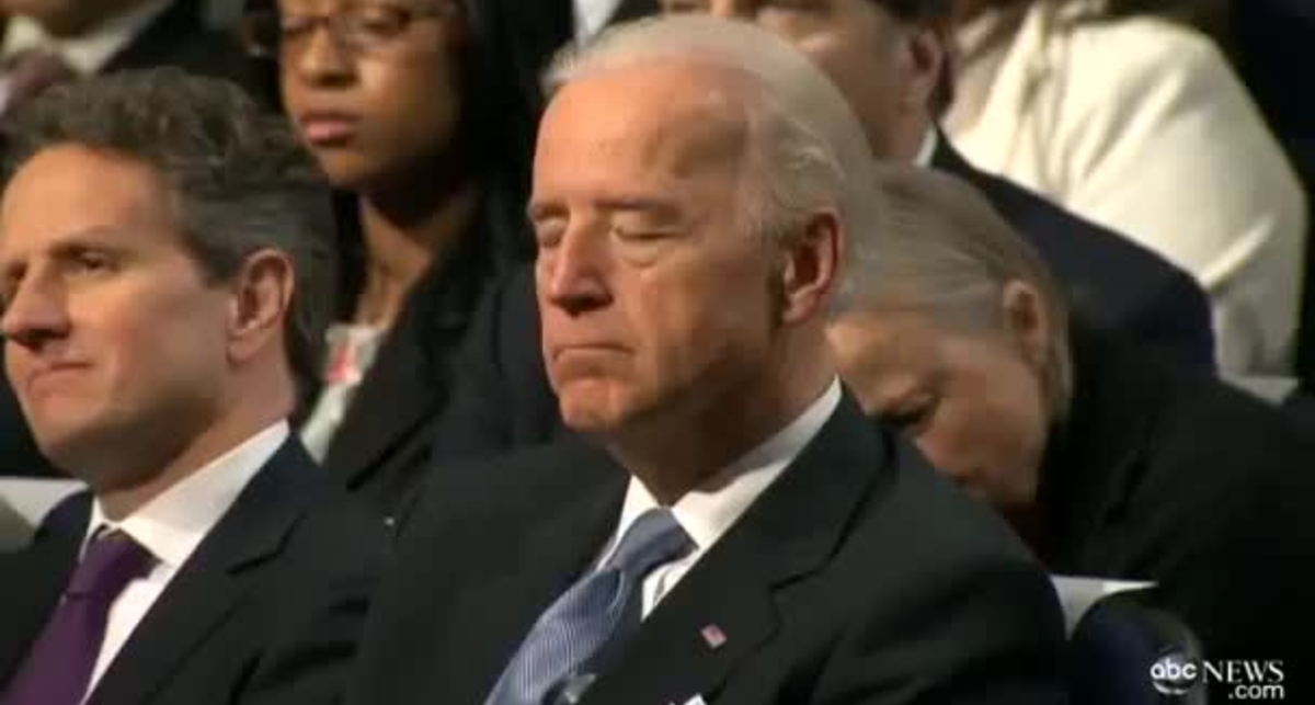 Вице-президент США проспал речь Обамы (ВИДЕО)