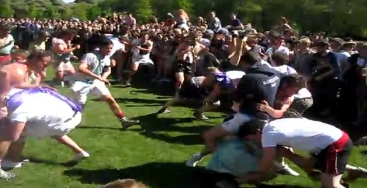 Массовое побоище британских студентов