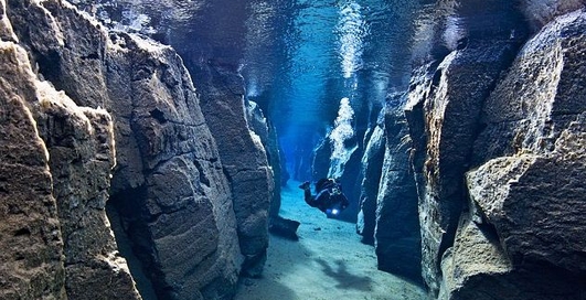 Между США и Европой: граница по дну океана