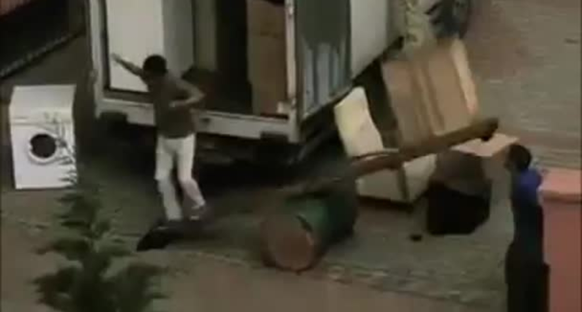 По-мужски: башковитые грузчики