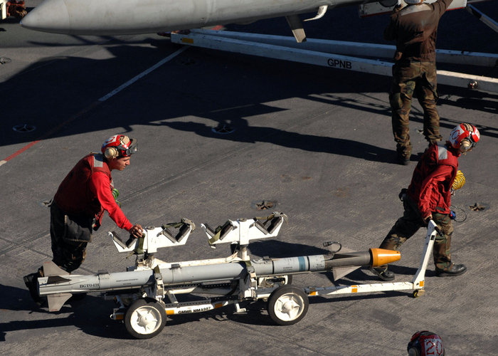 Ракеты Sidewinder возьмут курс на Марокко Ракеты Sidewinder возьмут курс на Марокко