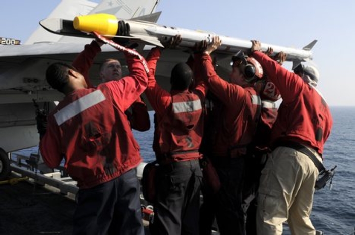 Ракеты Sidewinder возьмут курс на Марокко Ракеты Sidewinder возьмут курс на Марокко