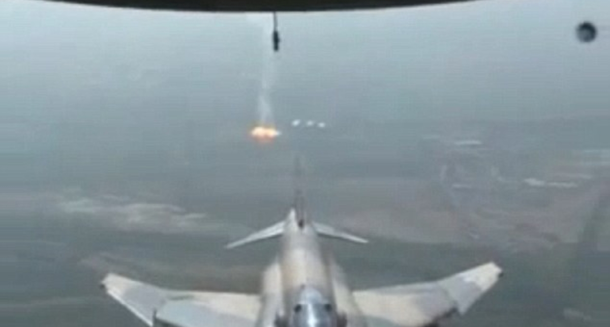 Жестокий таран: F-5 сбивает Ил-76
