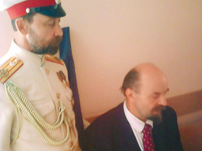 Заветы Ильича: как Ленин материл верующих