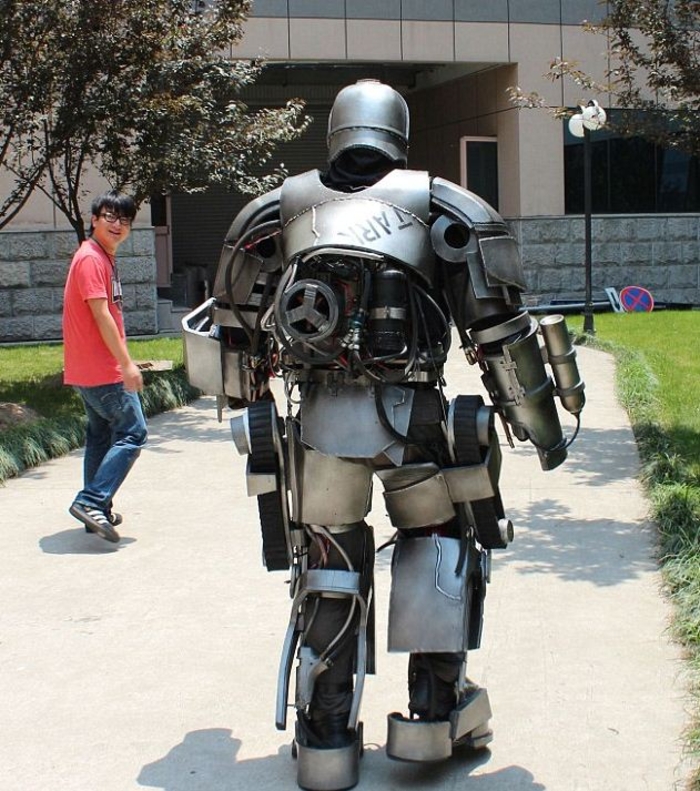 Железный Человек взорвал китайский офис