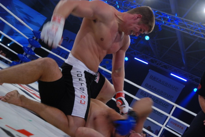 Брось перчатку королю микс-файта!