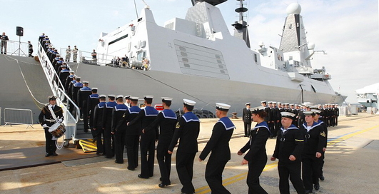 Дракон послужит Ее Величеству