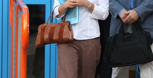 Училка устроила секс-скандал в самолете