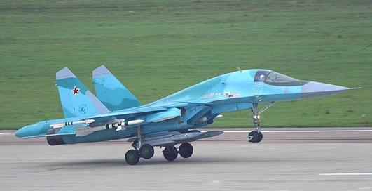 Су-34: новый бомбардир принят в строй