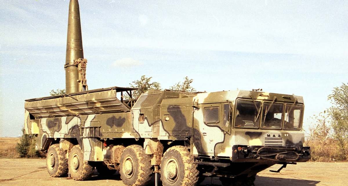 Супер-ракеты Искандер приготовились воевать