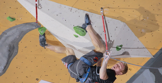 Горный мастер: тренировка супер-скалолаза