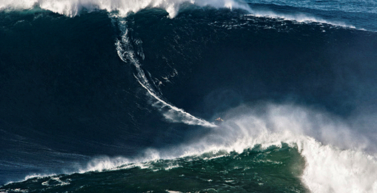 Мировой рекорд: на гребне волны-великана