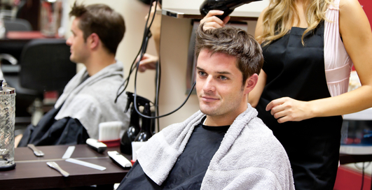 Как держать свою прическу в порядке?