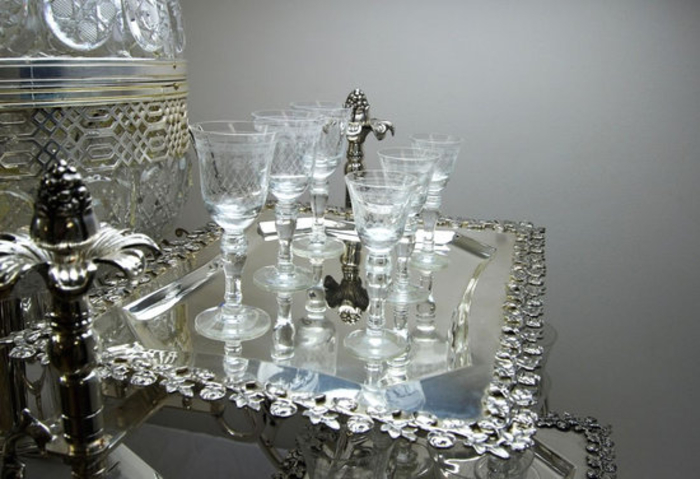 Бар-тележка: для пьющих эстетов