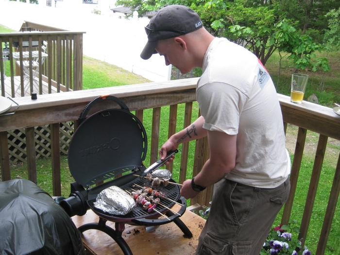 Что подарить на 23 февраля: ТОП-10 идей