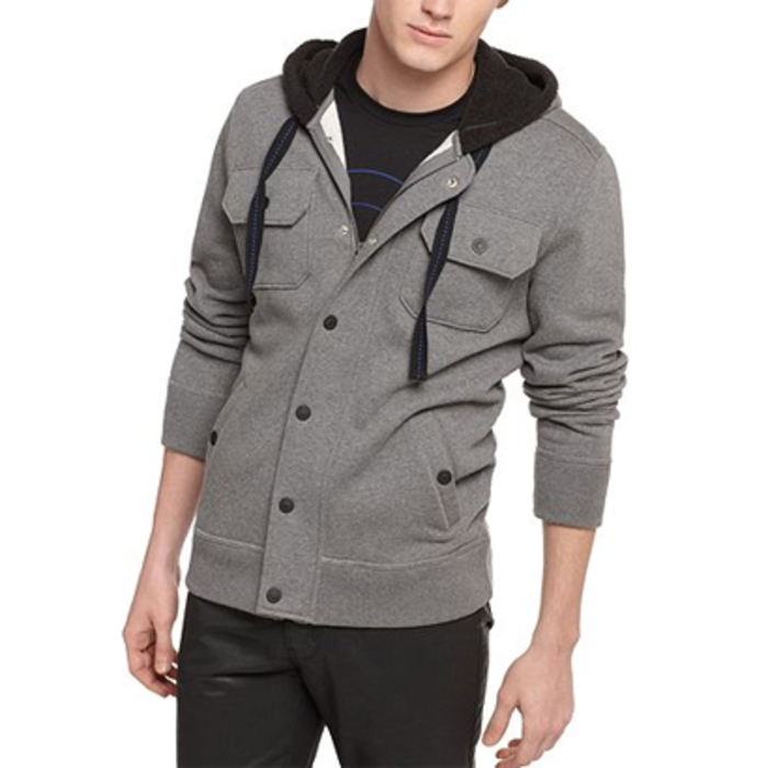 Надень футболку: семь стильных способов