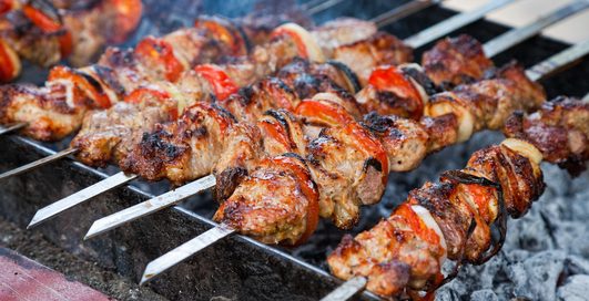 Майские идут: готовим вкусные шашлыки