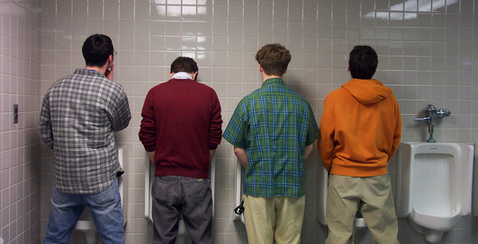 Депутаты запретят справлять нужду стоя