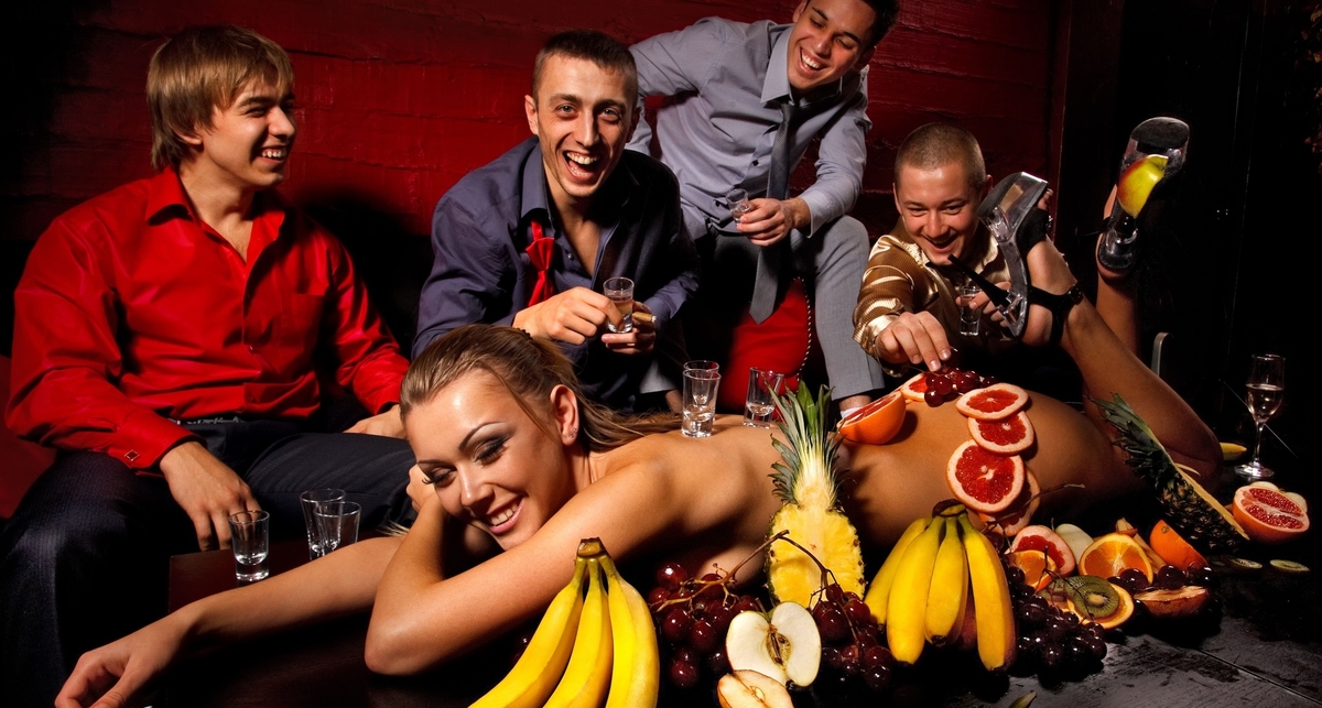 Вечеринка холостяка: стриптиз уже не в моде