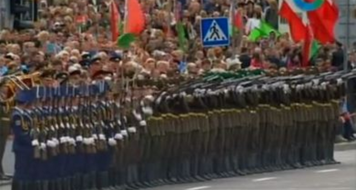 Бойцы Лукашенко удивили эффектом домино