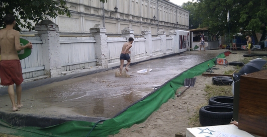 В киевской Лавре устроят мини-серфинг