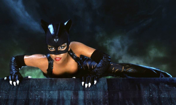 Киски Бэтмена: ТОП-5 секси Женщин-кошек
