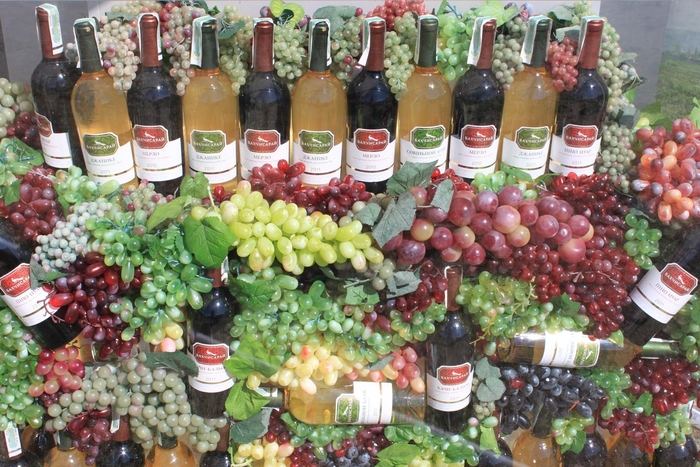 Art Wine, день первый: чай и богини Херсонеса Art Wine, день первый: чай и богини Херсонеса