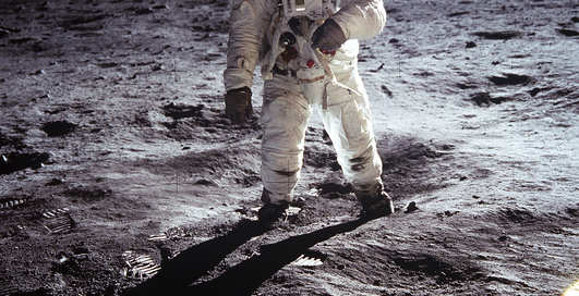 Вслед за Нилом Армстронгом: космонавты с Луны