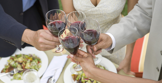 Совет дня от сомелье: подбери еду к вину