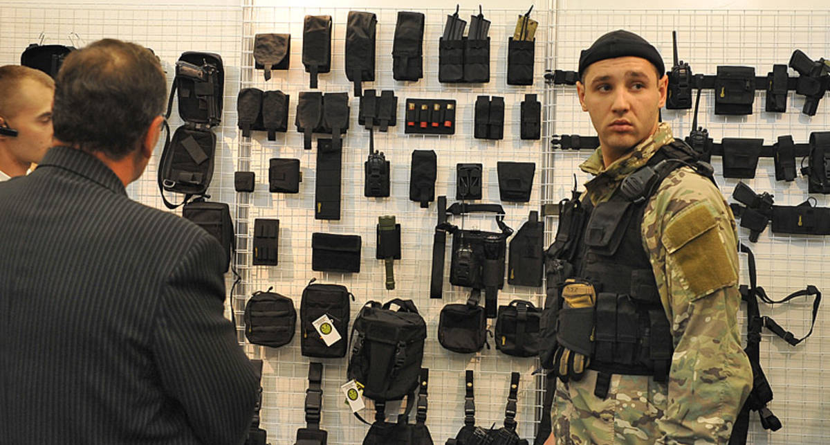Оружие и безопасность-2012: снаряжение и защита