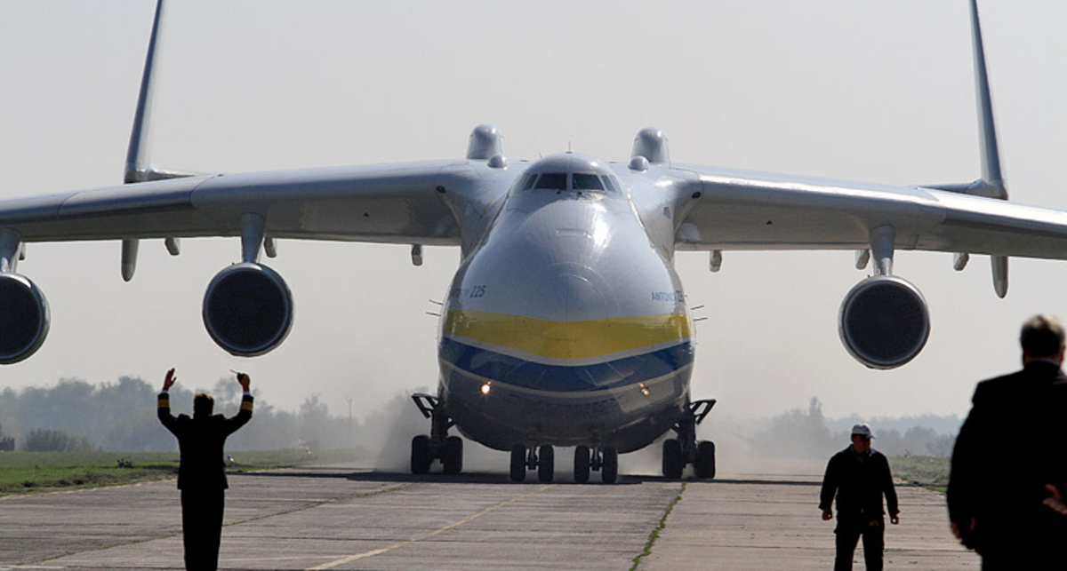 Авиасвит-2012: под Киевом летали гиганты