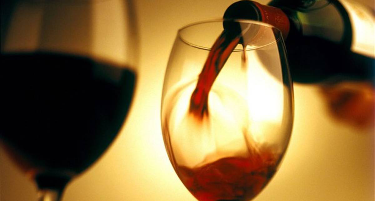 Красное вино помогает похудеть - ученые